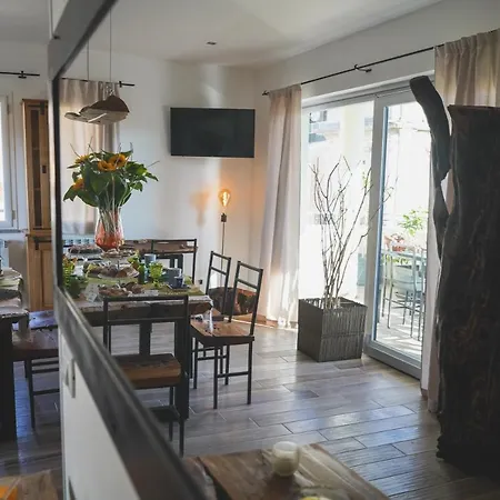 Oda ve Kahvaltı Ulivo Design 4*